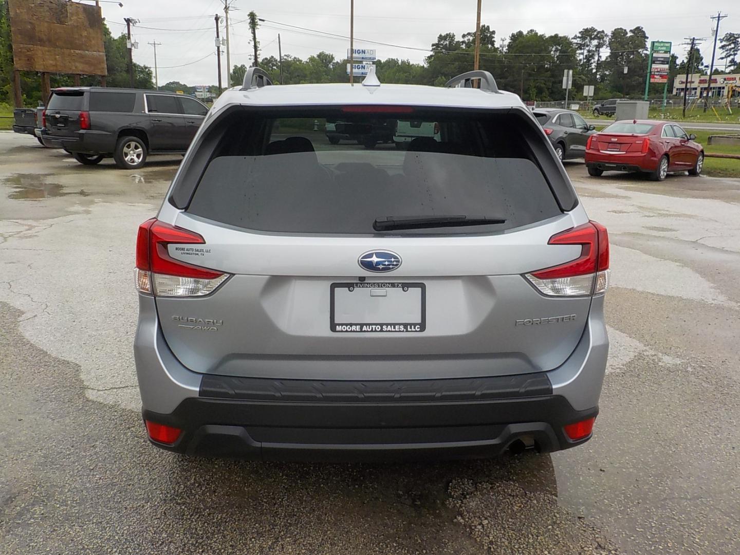 2021 Silver /Black Subaru Forester (JF2SKAJC4MH) , Automatic transmission, located at 1617 W Church Street, Livingston, TX, 77351, (936) 327-3600, 30.710995, -94.951157 - This vehicle is just BEGGIING to be taken to the mountains this summer!! Come check it out for yourself! - Photo#6